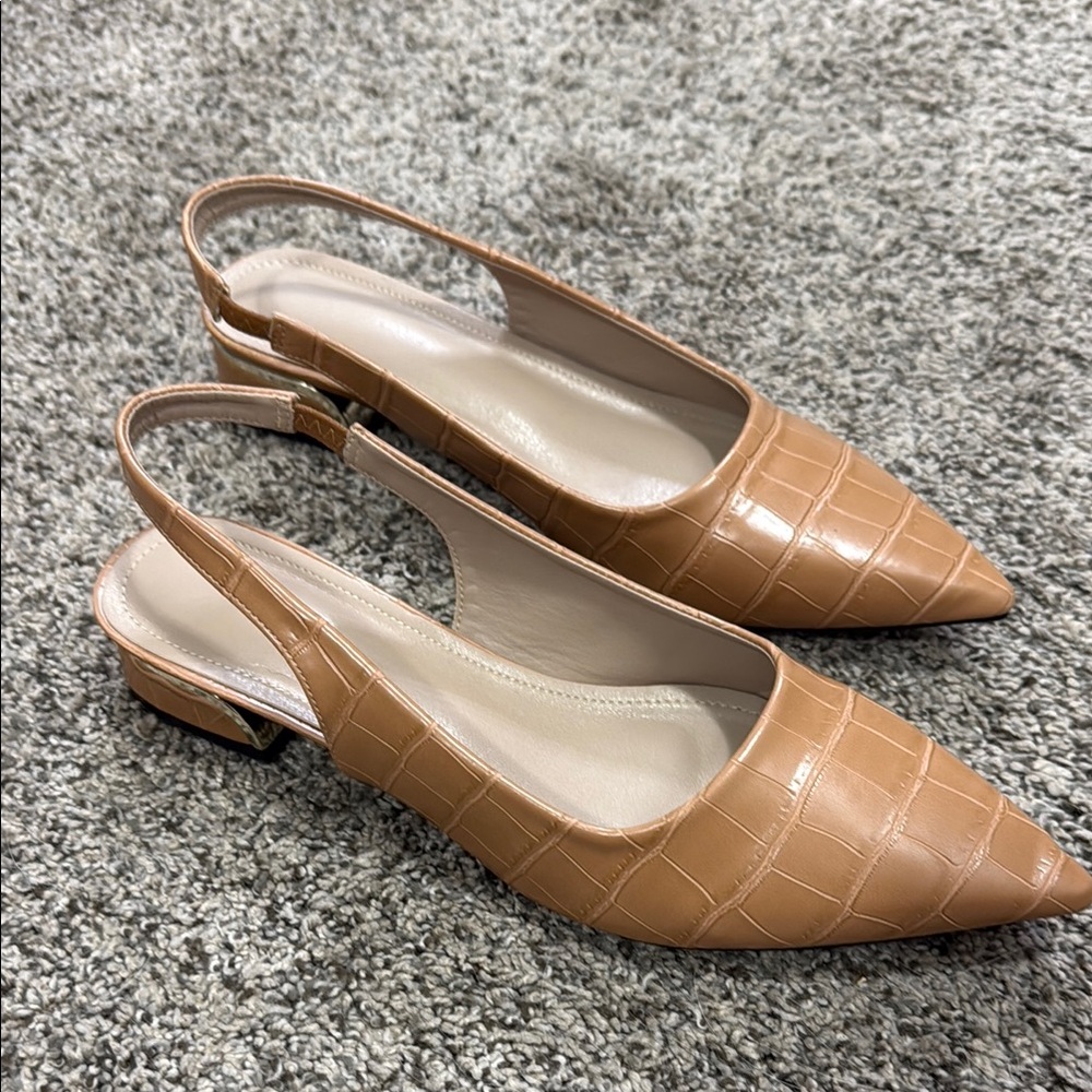 Elegant Faux Crocodile Tan Slingback Women's Shoes